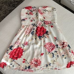 Kimchi Blue Floral Strapless Dress